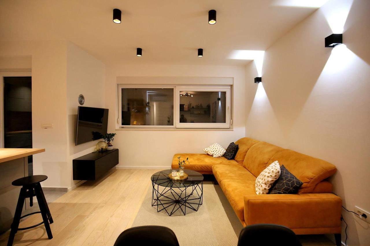 Esso Roof Terrace Apartment Zadar Buitenkant foto