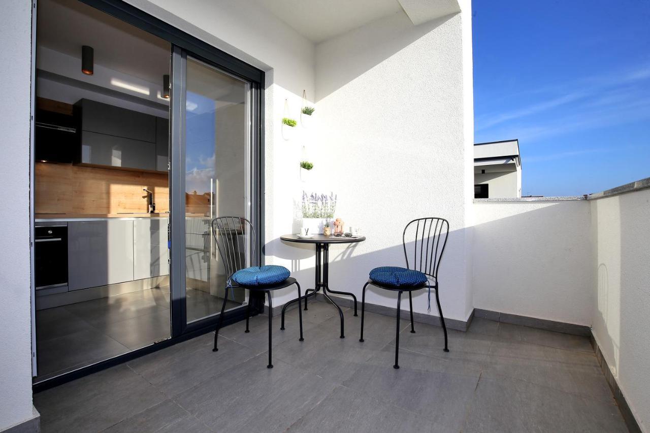 Esso Roof Terrace Apartment Zadar Buitenkant foto